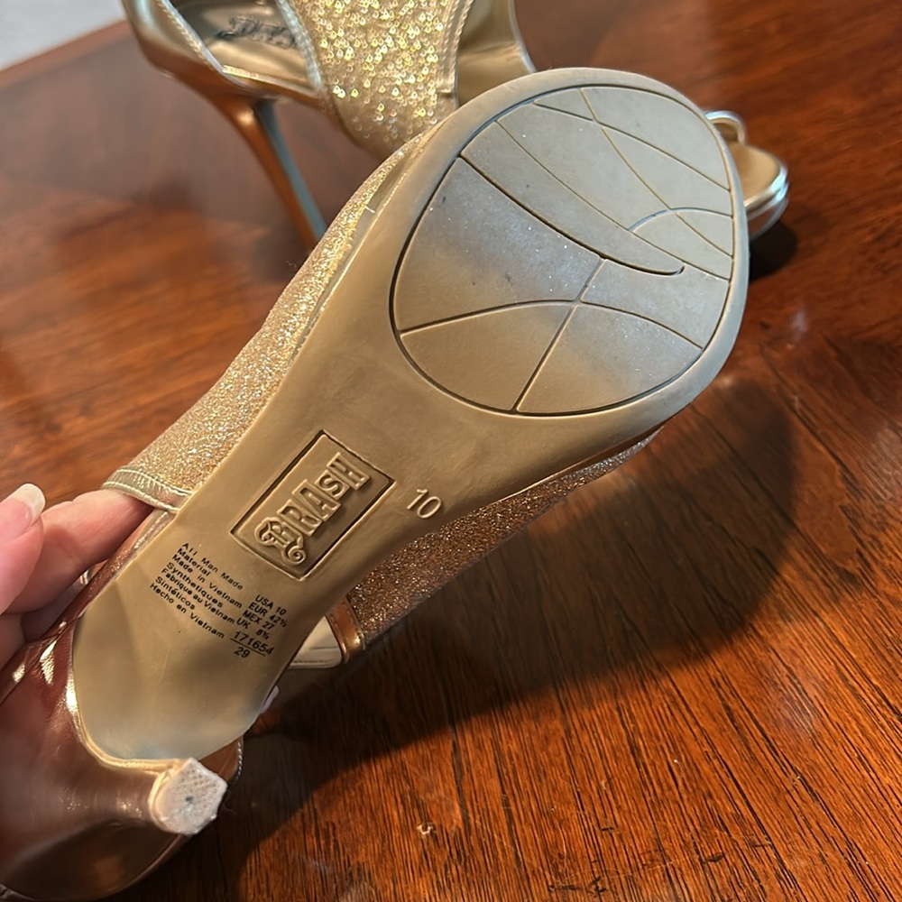 Stilettos - Picture 4 of 6